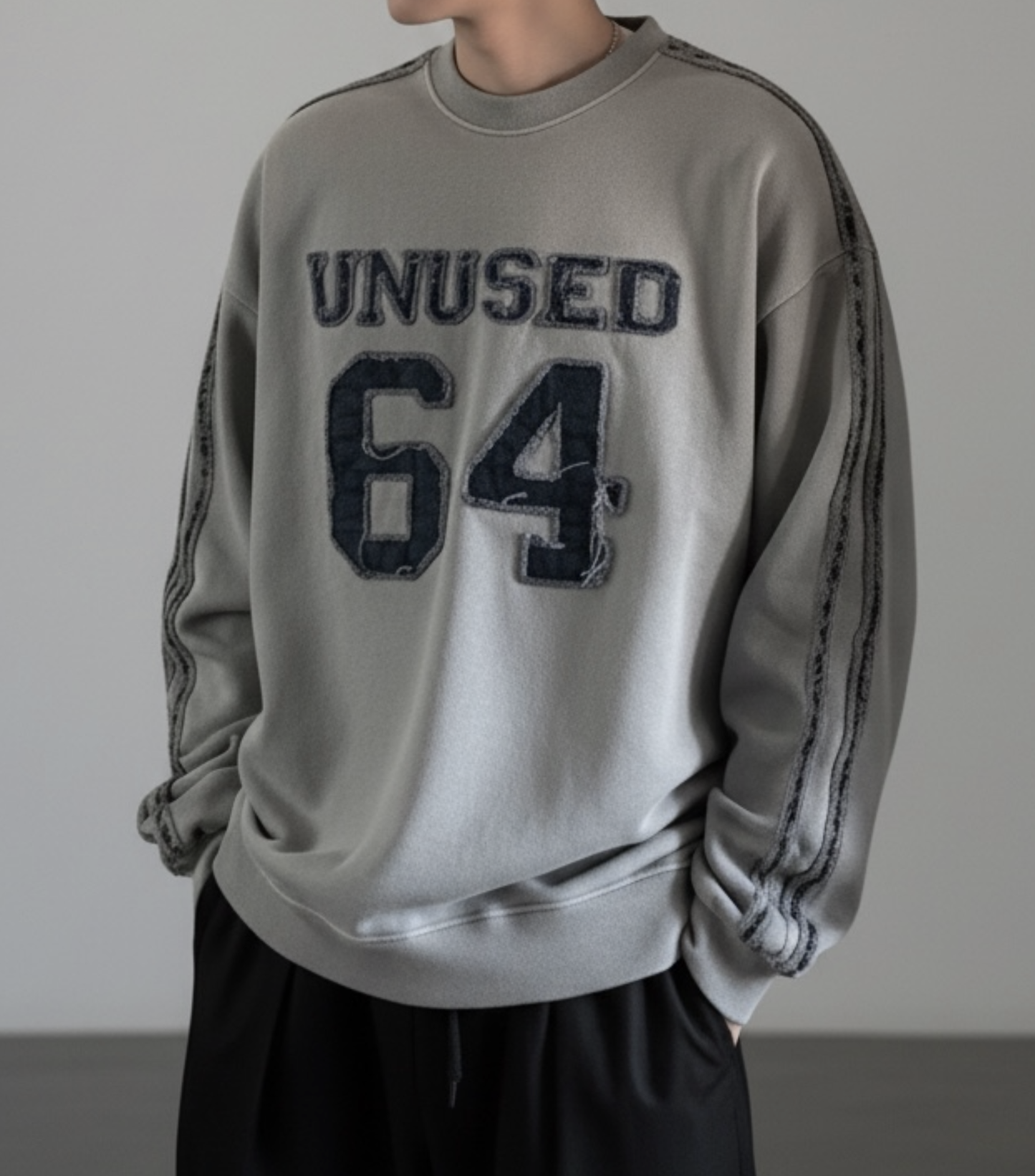 URBAN RETRO SWEATSHIRT