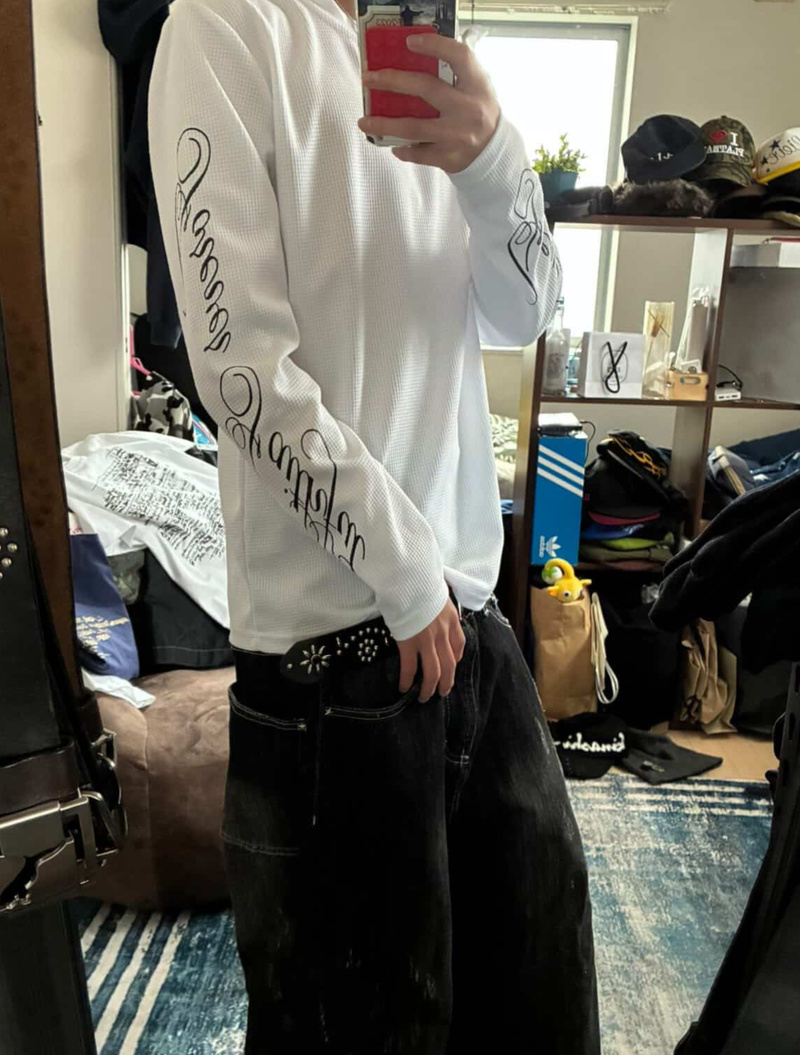 サイドタイポグラフィロングTシャツ ME1077