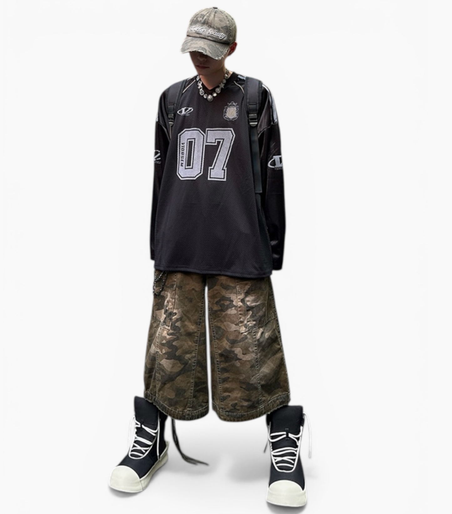 GLOSSY VARSITY JERSEY