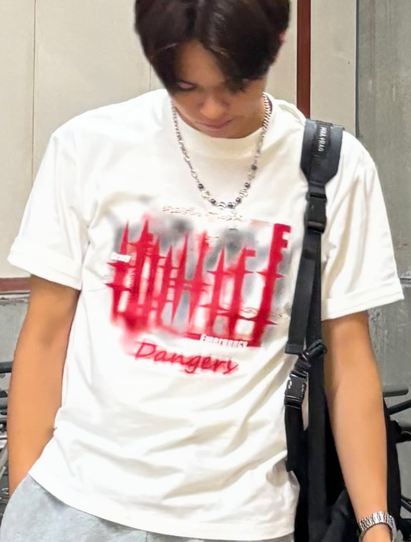 フロントミストレッドロゴTシャツ YU1123